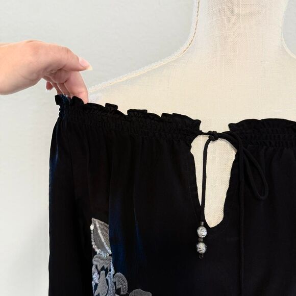 Cache black off-the-shoulder blouse - Picture 4 of 6